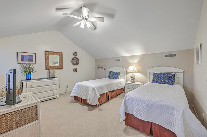 8cb55bdf-5d2e-4995-b807-c8cbeebfc6ff