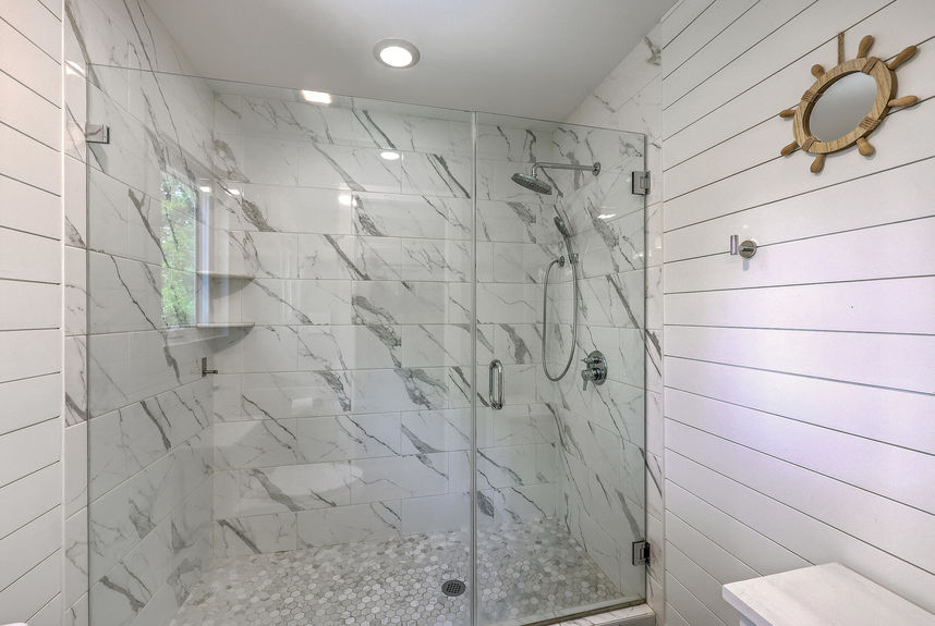 8e93bfcd-4fcf-4697-8c12-75d0f5d3a8c0