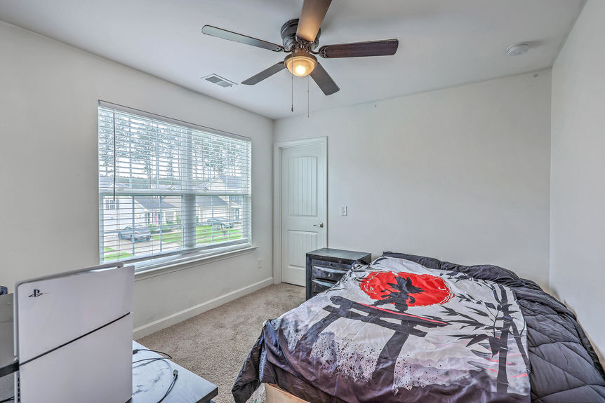 98c21c00-b39c-4718-8d8e-584c9d3a8a63