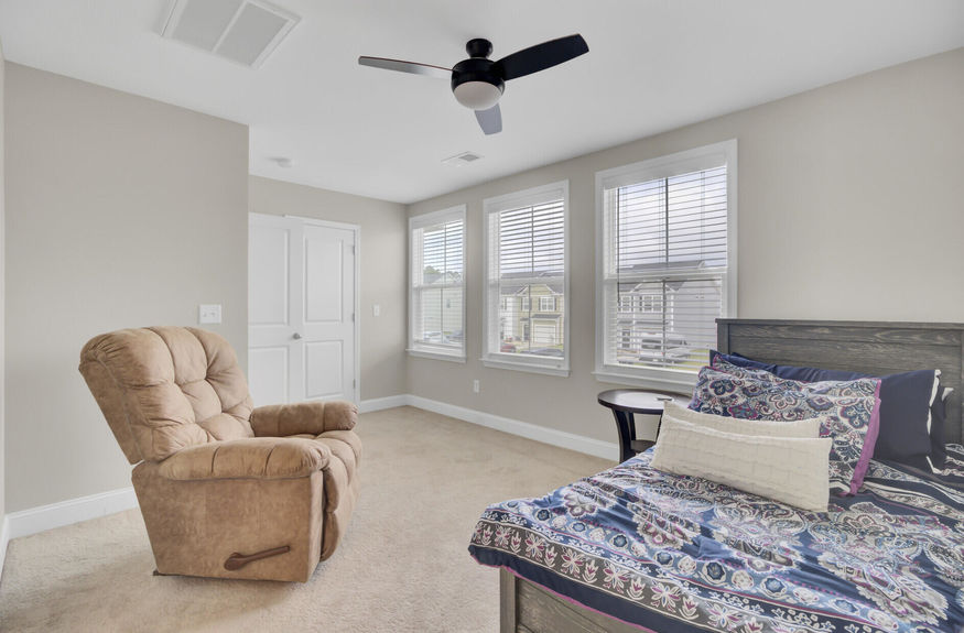 9ce97b97-c590-4f7e-8e89-7dd5ded48349