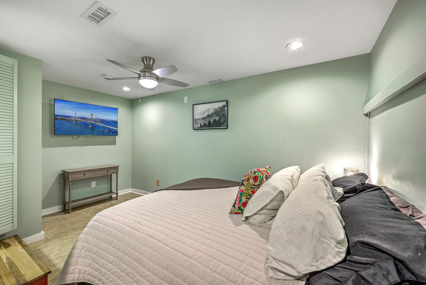 adfde8c4-208c-4a63-b1d2-aa8ea7ea9599