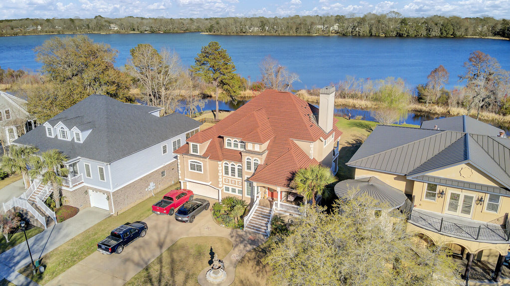 c0352d55-8058-4ffc-bd2d-53d3bc920801