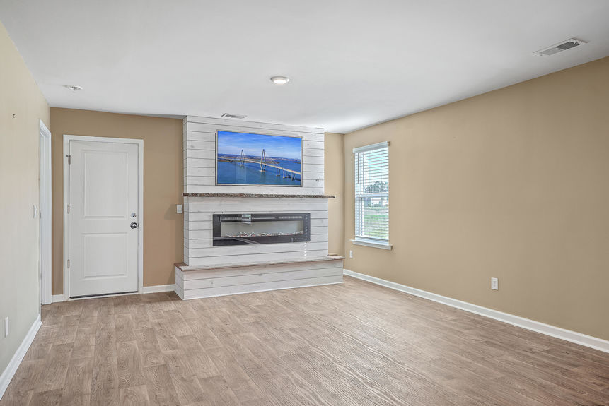 d8ecfa25-51a2-4470-90cc-34b59f38f1a1