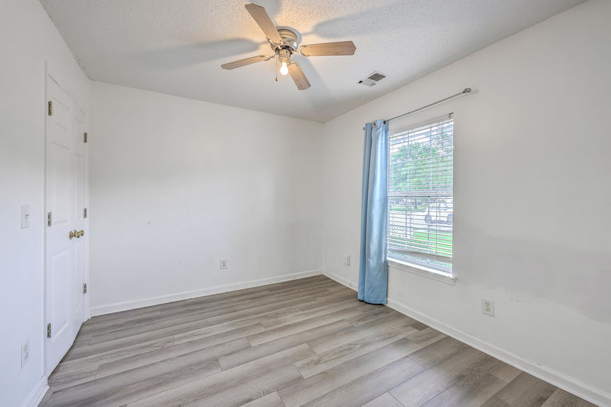 d9bf4744-0c33-457d-a8bf-940f5d8e5e91