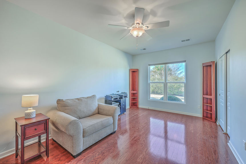 e26ffd8d-c848-46af-a421-ff0cf7db79c0