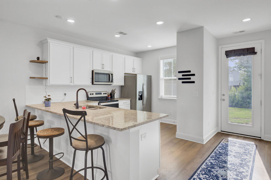 e40a25a1-6e38-4ea7-8cf0-eca76bef99a1