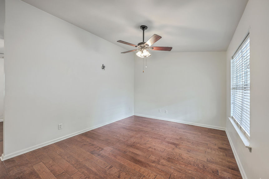 e54fdd7c-0b6d-47a4-b3ca-8c30c433a8ea