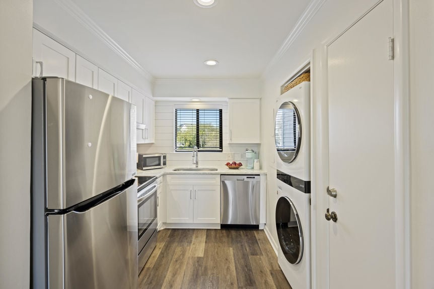 e9083a73-18e0-4e9b-ba65-6a450fbb0d67