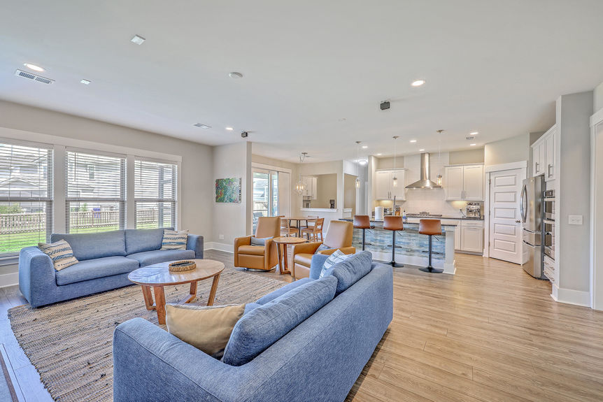 ec4889eb-4e31-47cd-8121-ada98ea192f1