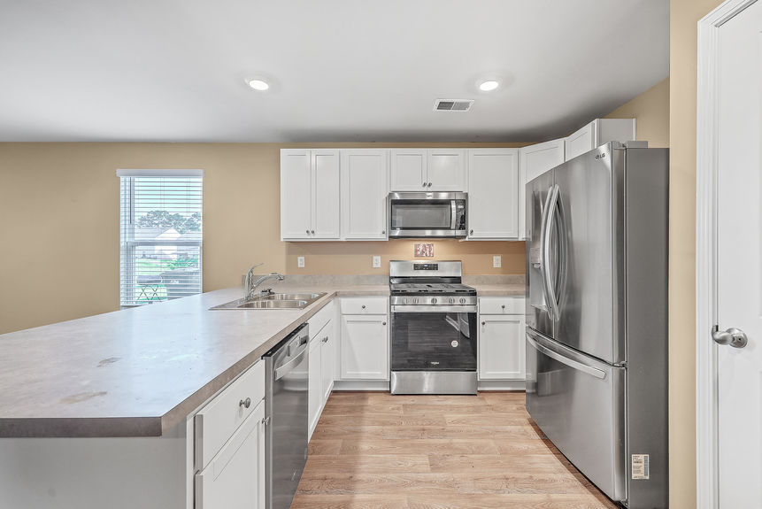 ff409ad5-fc45-4dce-82d3-0fef6aad17d3