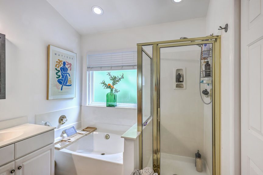 1fcaf9b9-ae17-47cd-9e79-125cd2126948