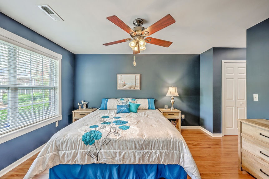 2335d6af-06cd-4813-a4d1-5c25c43d1cbc