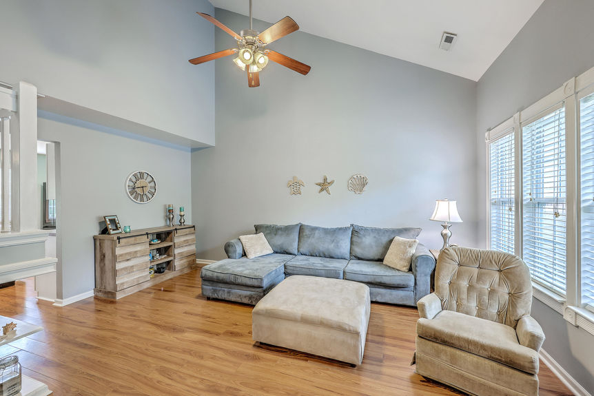 246edad0-ef80-49f7-b647-2db7d2044b50