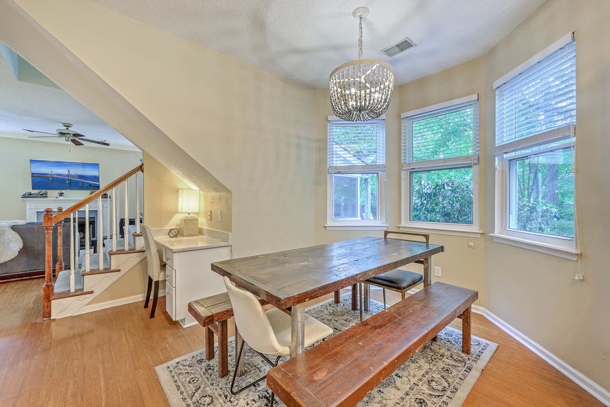 323be259-45d7-4978-bd3e-e7c717a44303