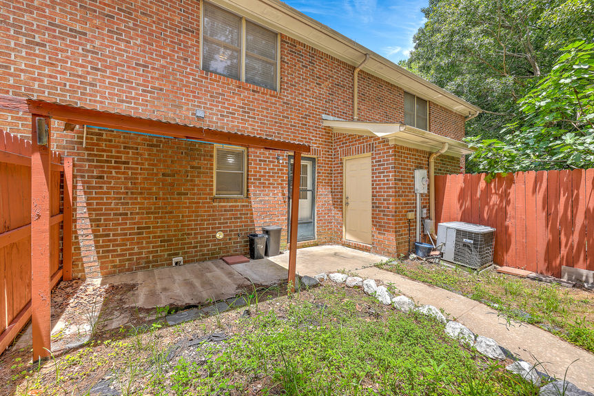 73dae300-3c31-4b97-83e6-0f24cb72e205