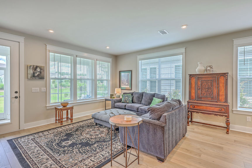 836c20e6-2688-48c5-a93e-4d74ac206292