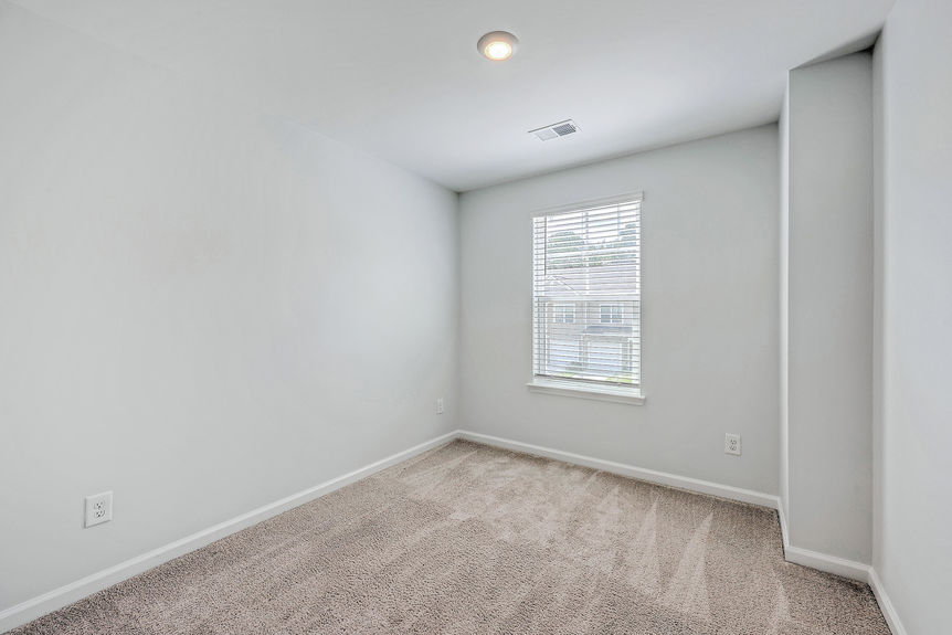 90a8dc05-b05d-4a2f-9cf4-2b8616a5da81