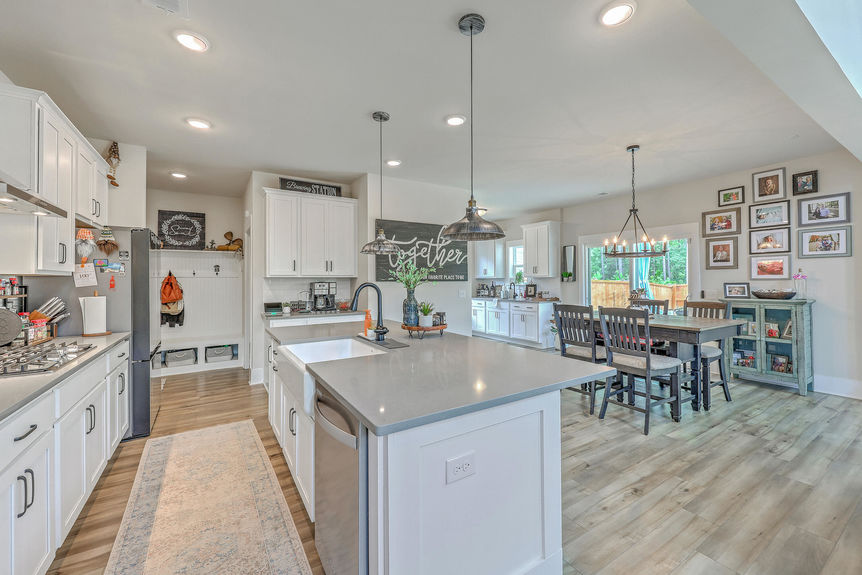 9b6a6f86-cd7d-43f1-80cf-81e2a7515038