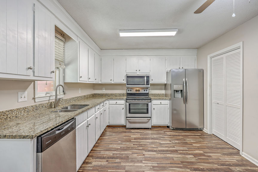 b26025ed-6e65-4920-b910-78b855216cc1