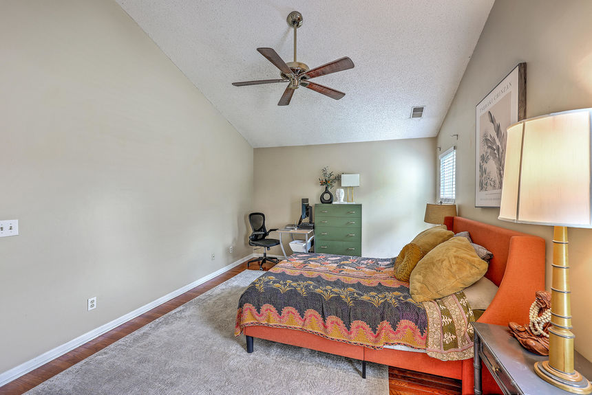 c709e69a-b8ad-453d-9416-88c5d6290fdf