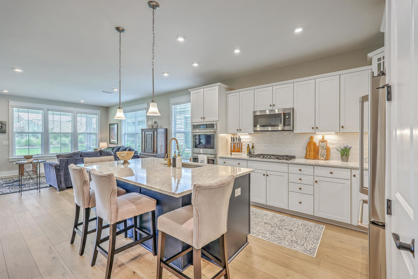 d2aa77f5-4080-4b46-b00c-2dd08bb49e33