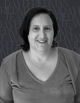 Lorelle Knox