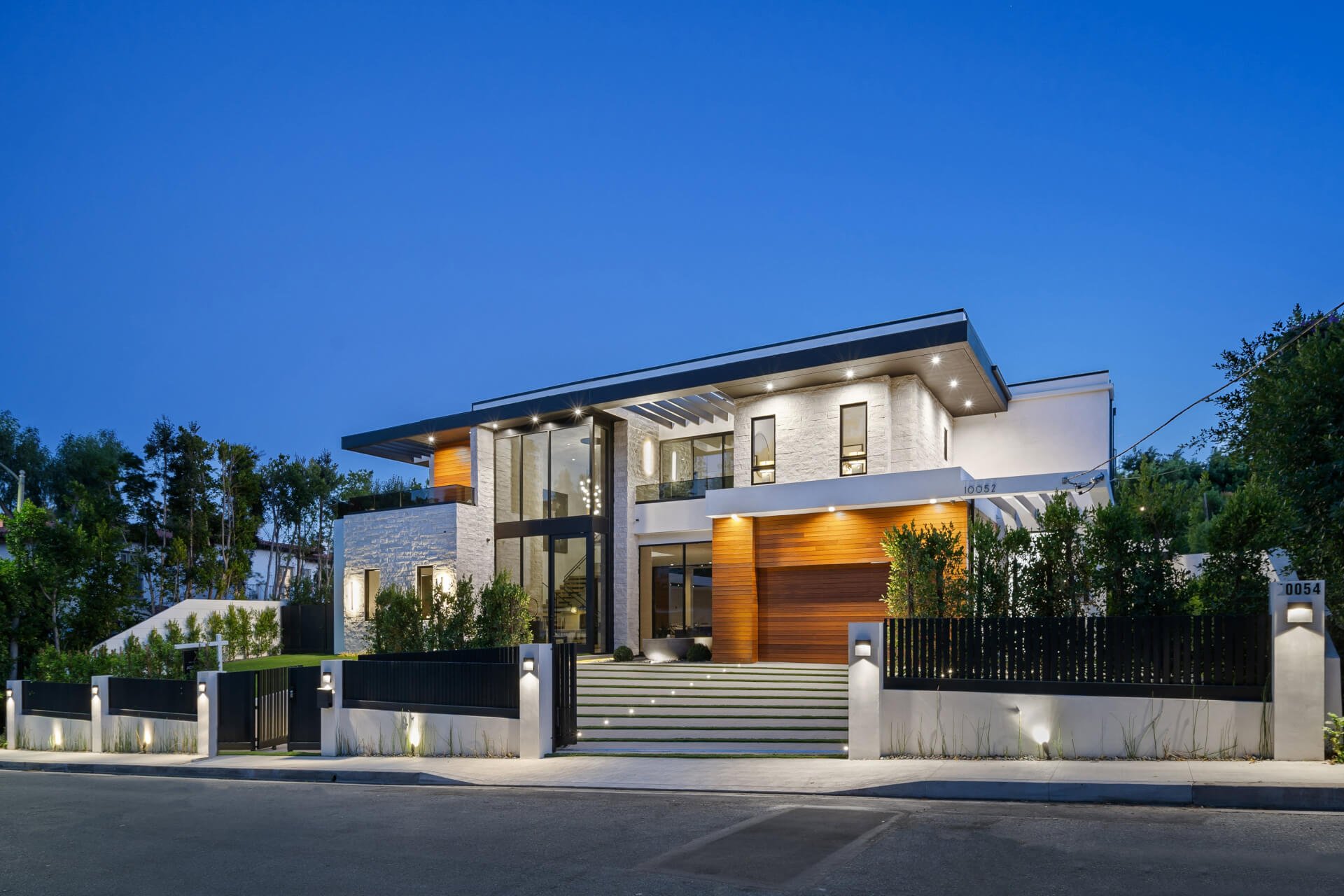 Home Valuation & Market Analysis
