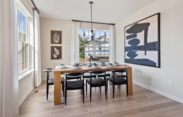 Web_Size_16_x_9_0032_9900_Oxon_Creek_Court_003