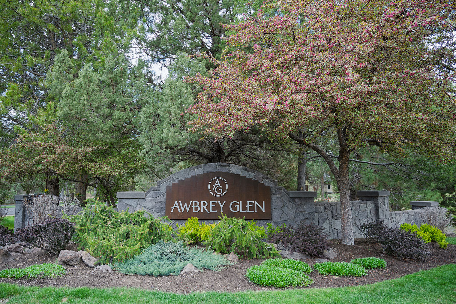 Area Guide - Awbrey Glen - 01
