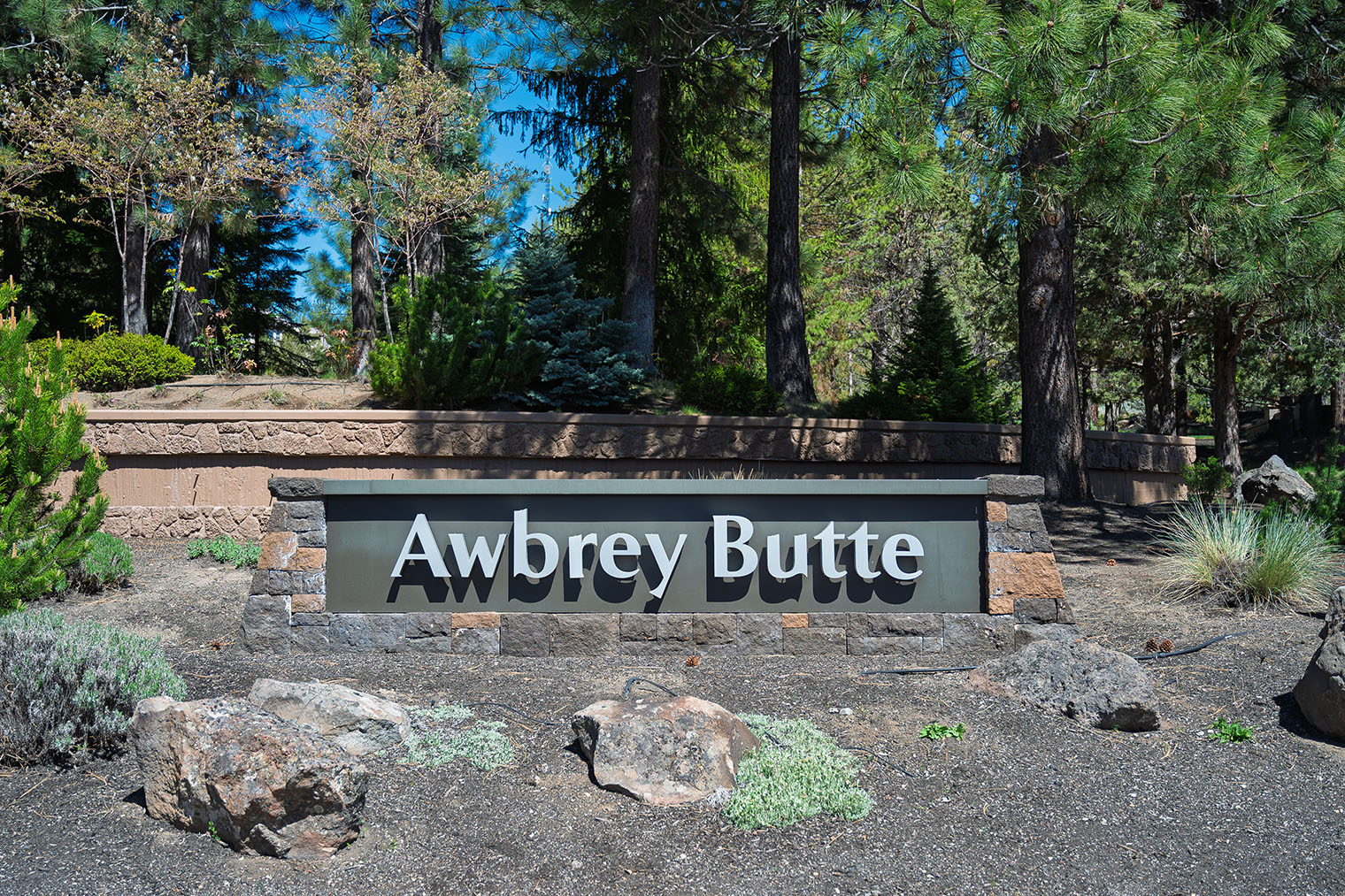 Area Guide - Awbrey Village - 01