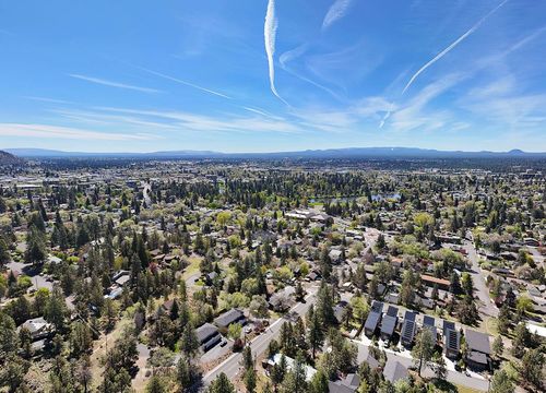 Area Guide - River West - 01