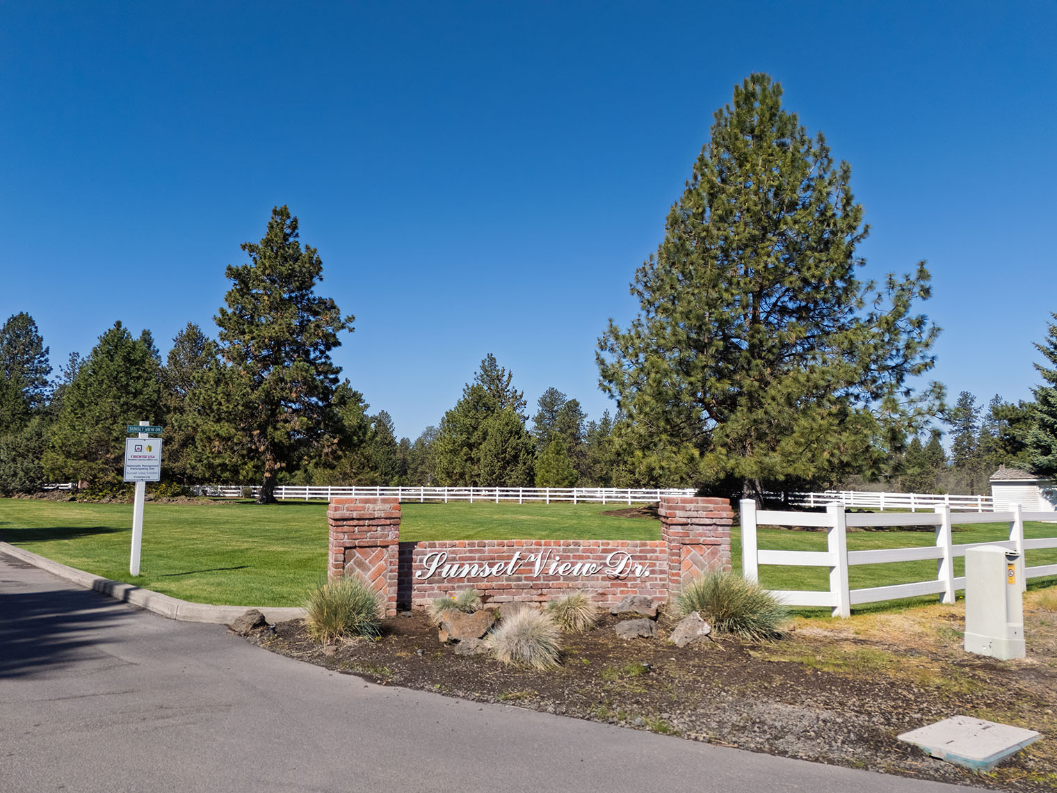 Area Guide - Sunset View Estates - 01