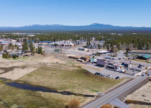 Ryan Realty - La Pine Img