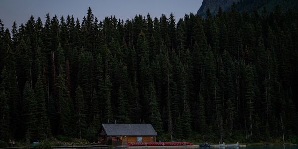 Bend Considers Wildfire-Resistant Building Standards Cost vs Safety