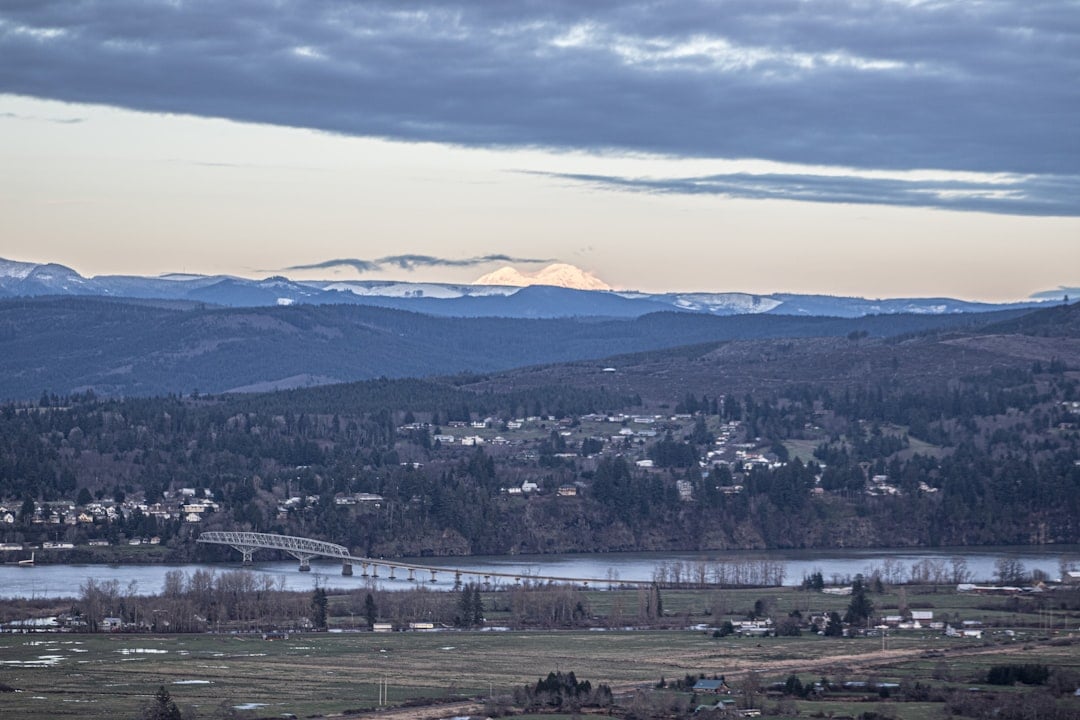 Best Neighborhoods in Bend for Retirees — photo by Peter Robbins on Unsplash