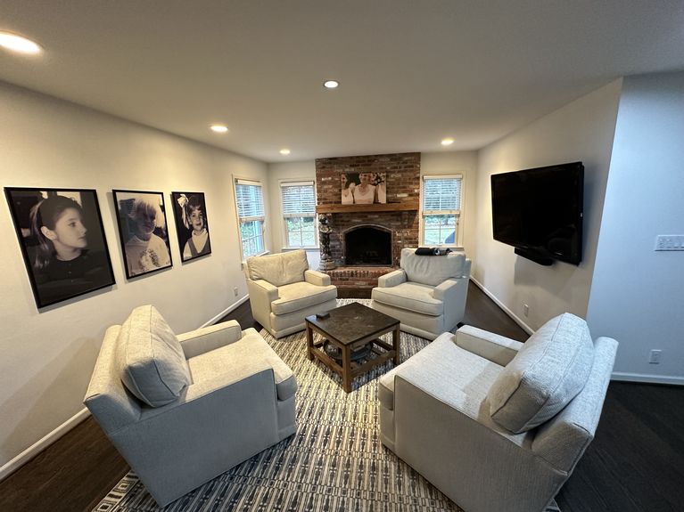 881-Yarmouth-Great-Room