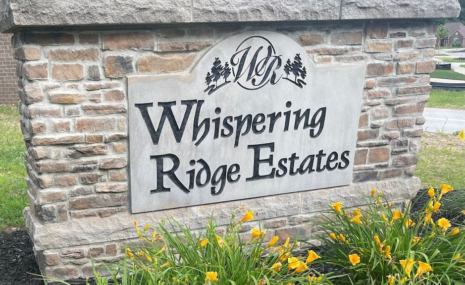 Whispering-Ridge-Estates-Monument-Sign