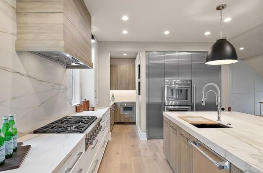 345 Kimberly Kitchen