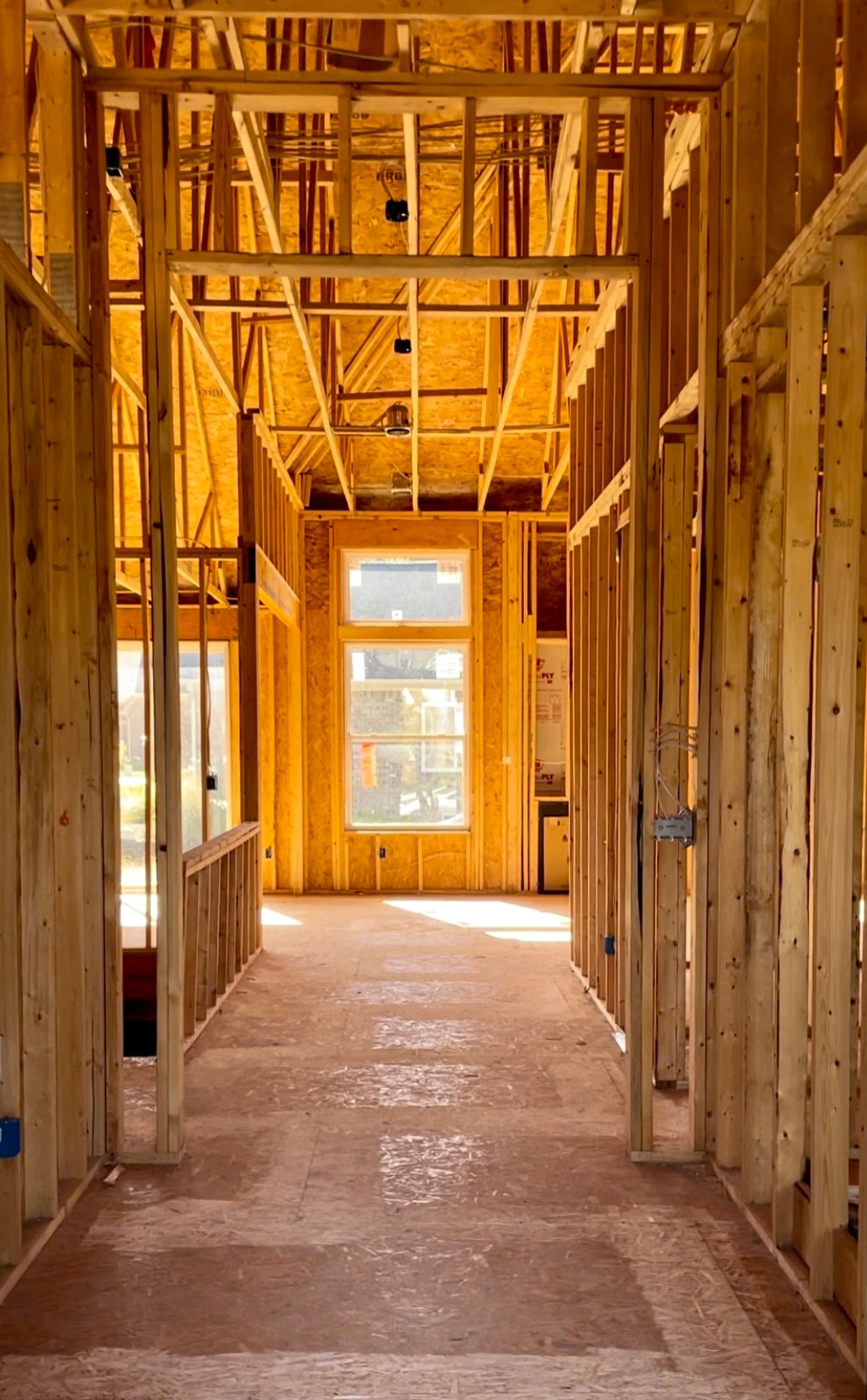 Lot #15 WRE Foyer 10:8:23