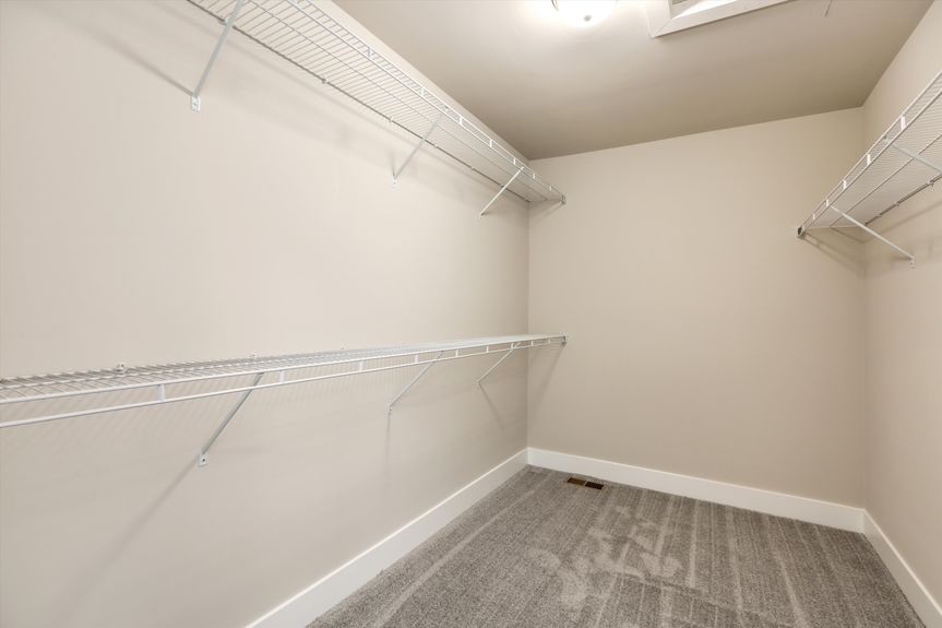 2674 Chisana Owners Closet