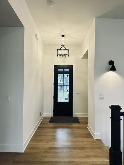 16420 Sleepy Hollow Foyer