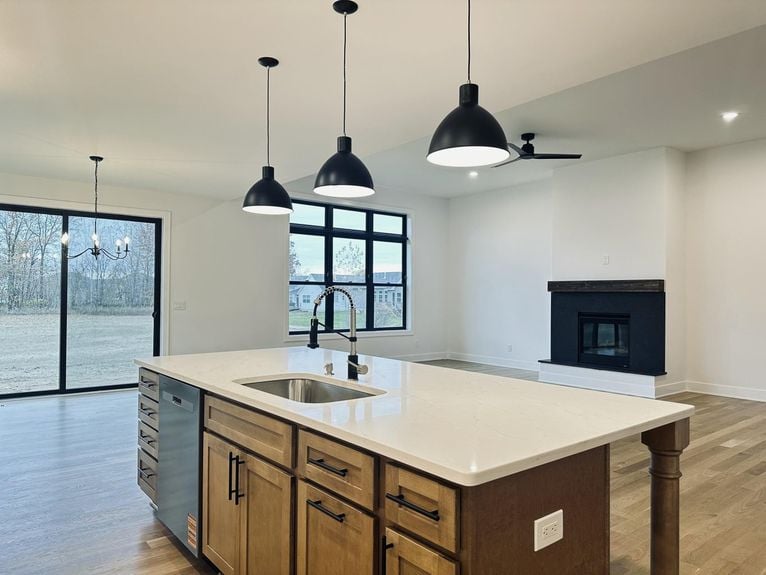 16420 Sleepy Hollow Island