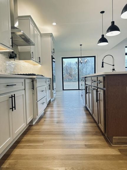 16420 Sleepy Hollow Kitchen