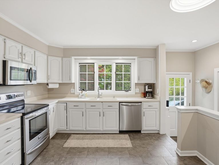 Lahser Kitchen