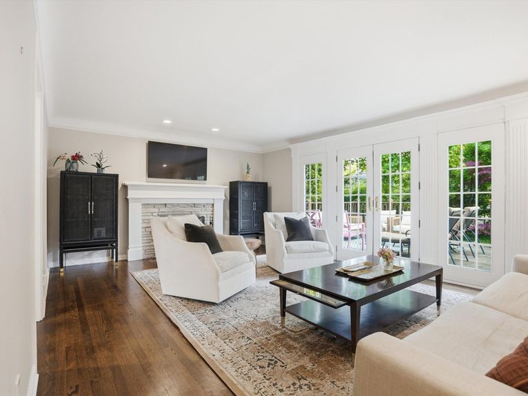 Lahser Living Room