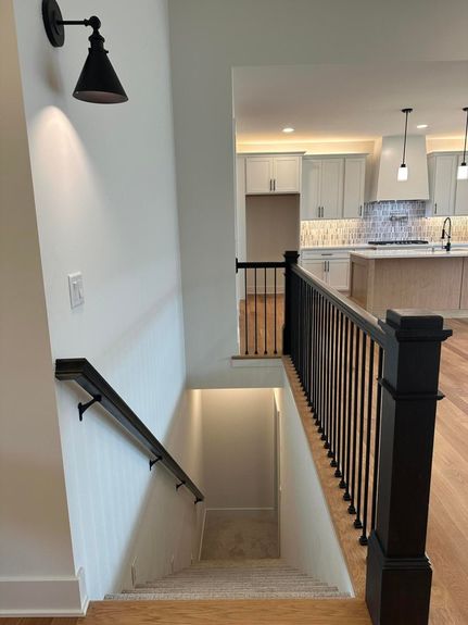 16410 Sleepy Hollow Stairs