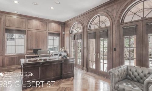 House of the Day – 985 Gilbert St