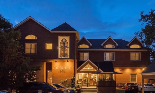 7 BOULDER RESORTS FOR THE ULTIMATE STAYCATION