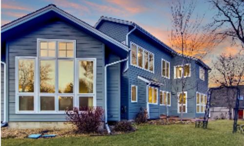 CITY DWELLERS READY TO MOVE