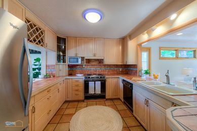 15-1430_Kitchen_5TMDE_RVT2-NR_E_HiRes1MB_Web